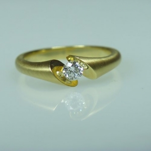 Geelgouden Briljanting Calla 0,23 ct.